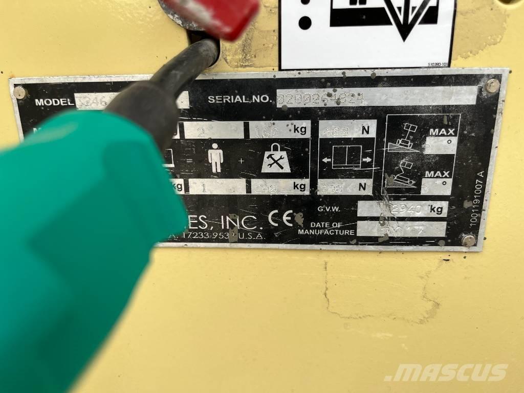 JLG 3246 ES Žirkliniai keltuvai