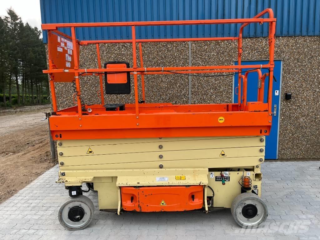 JLG 3246 ES Žirkliniai keltuvai