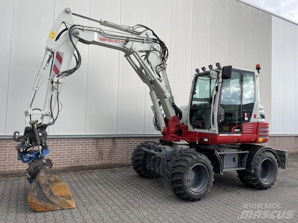 Takeuchi TB295W Ratiniai ekskavatoriai