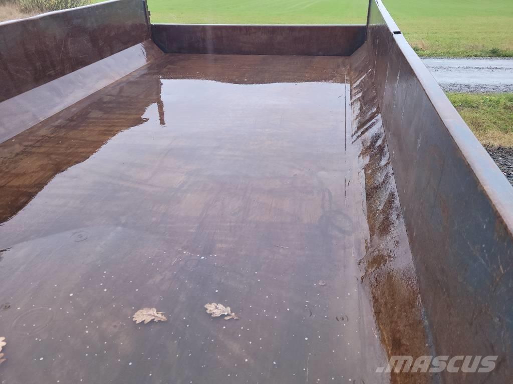 Bala TKS 1112 Savivartės priekabos