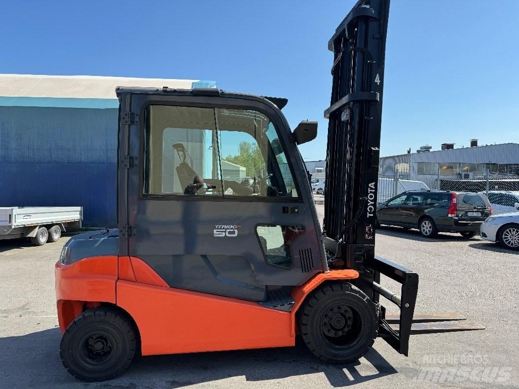 Toyota 8FBMT50 Elektriniai šakiniai krautuvai