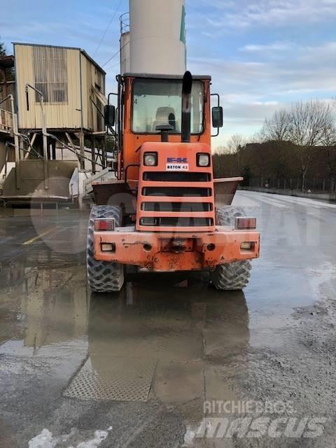 Fiat-Kobelco W110 Naudoti ratiniai krautuvai