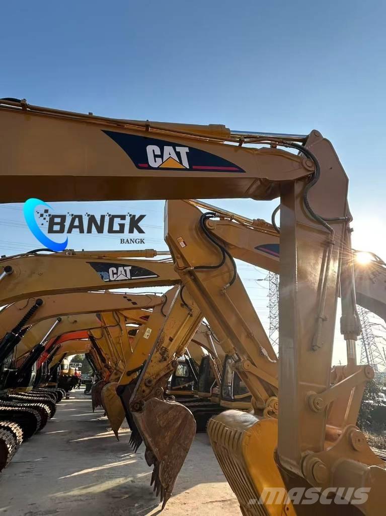 CAT 320 B Vikšriniai ekskavatoriai