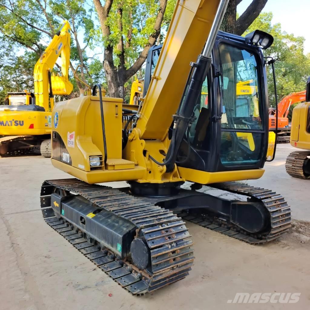 CAT 307 D Vidutinės galios ekskavatoriai 7-12 t