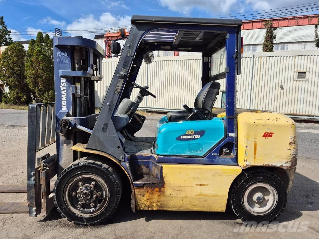 Komatsu FG 40 ZT Šakiniai krautuvai - Kita