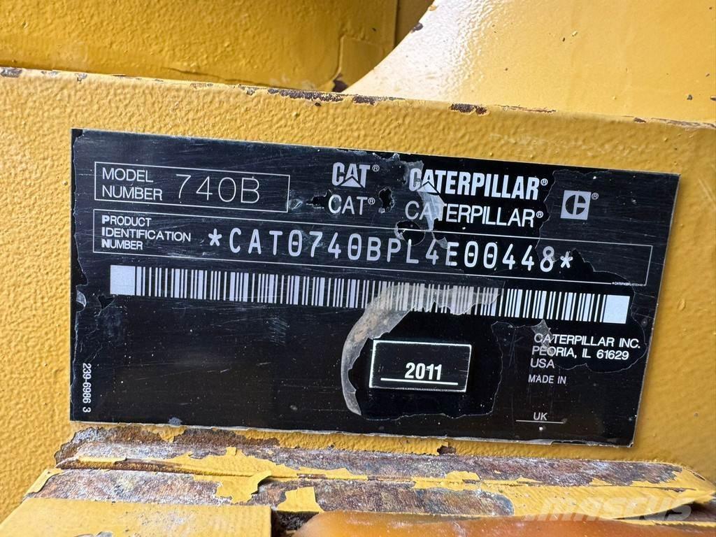 CAT 740B Karjeriniai savivarčiai