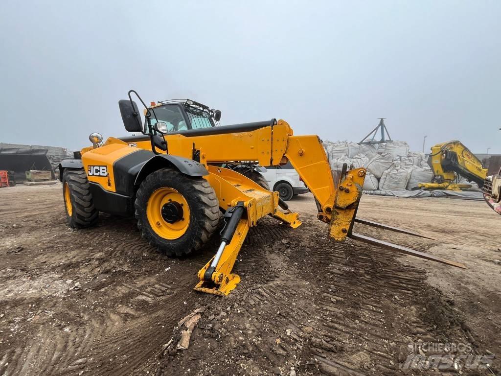 JCB 540-140 Teleskopiniai krautuvai