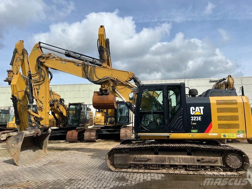 CAT 323E Vikšriniai ekskavatoriai