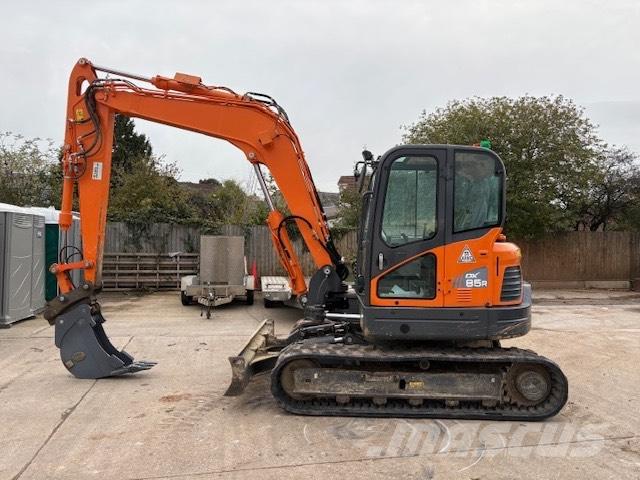 Doosan DX 85 R-3 Vidutinės galios ekskavatoriai 7-12 t