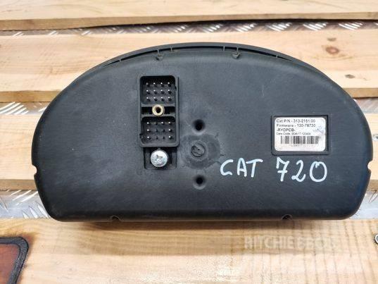 CAT 720 meter Kabinos ir interjeras