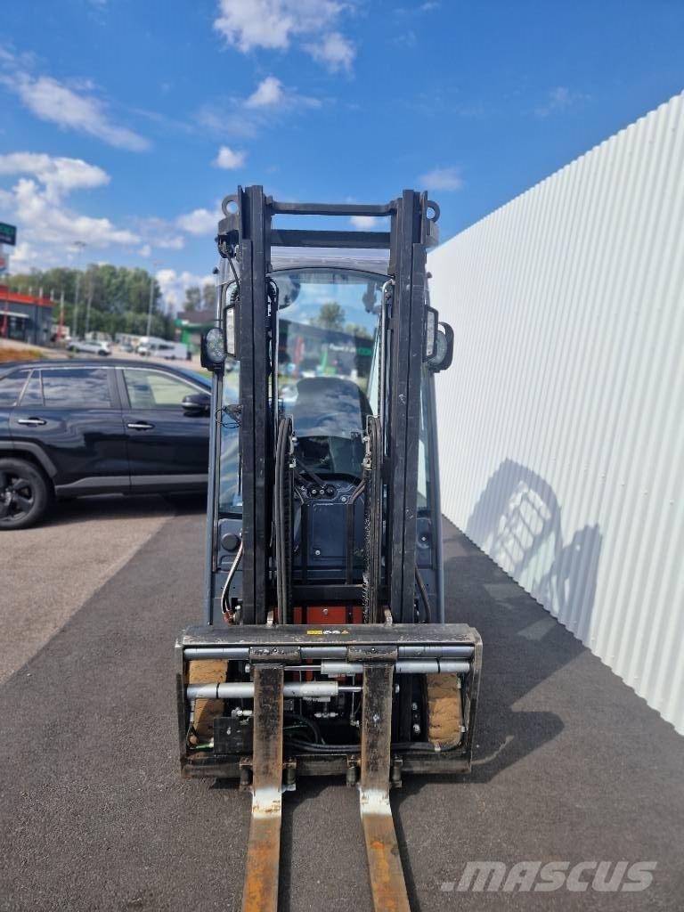 Toyota 8 FBE 16 T Elektriniai šakiniai krautuvai