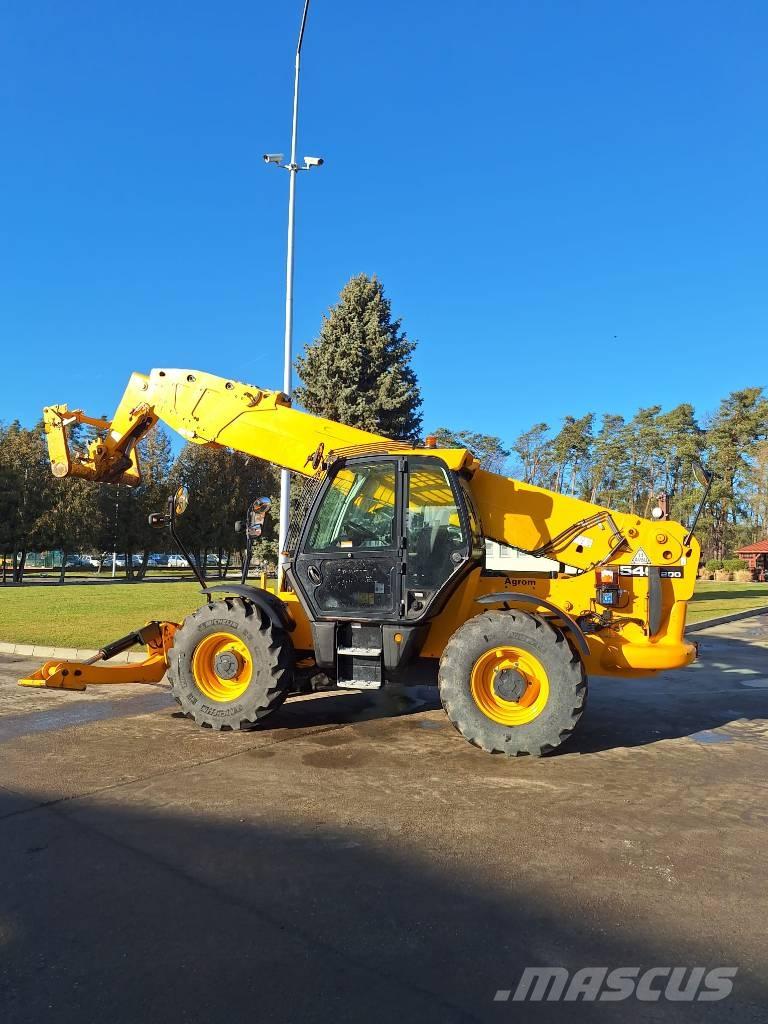 JCB 540-200 540-200 Daugiafunkciniai pakrovėjai