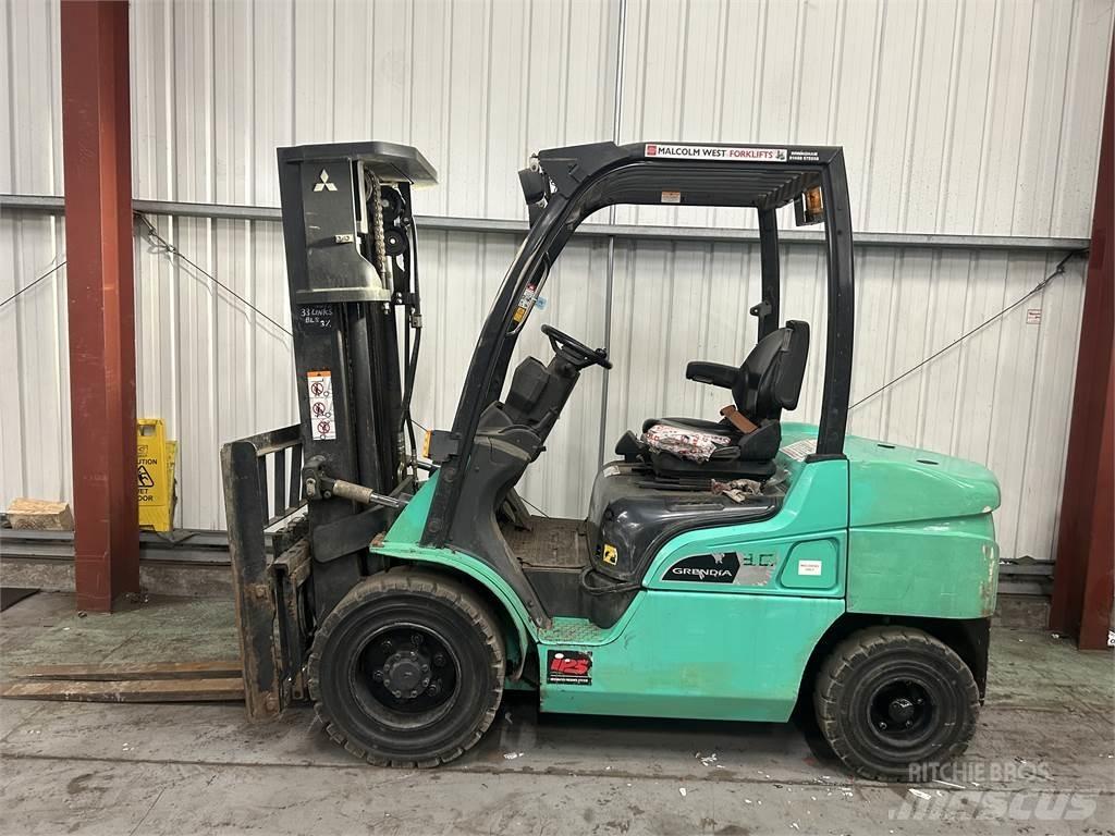 Mitsubishi FD30NT Dyzeliniai krautuvai