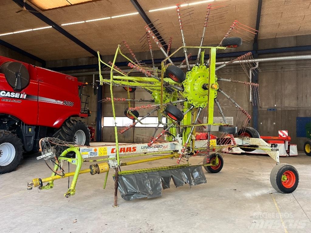 CLAAS Liner 880 L Šieno grėbliai ir vartytuvai