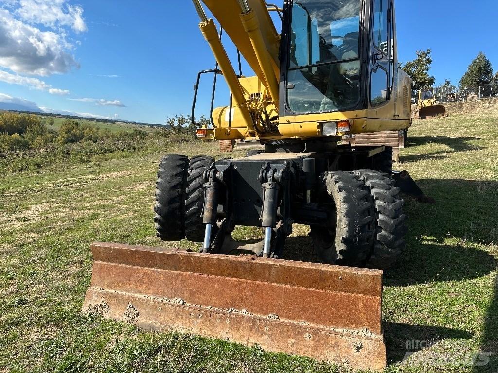 Komatsu PW 170-6 Ratiniai ekskavatoriai
