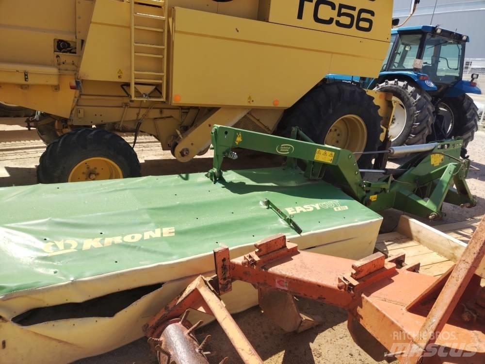 Krone Easy Cut R320 Šienapjovės