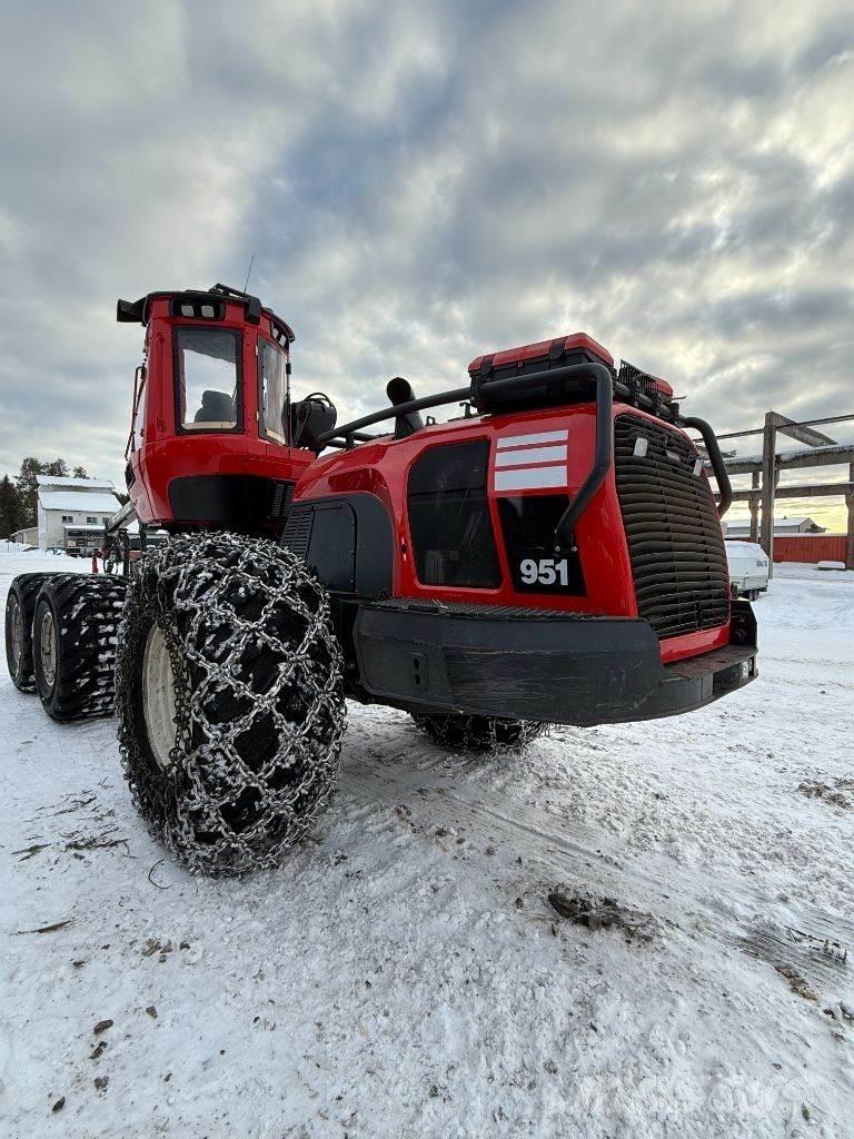 Komatsu 951 Miško technika (Harvesteriai)