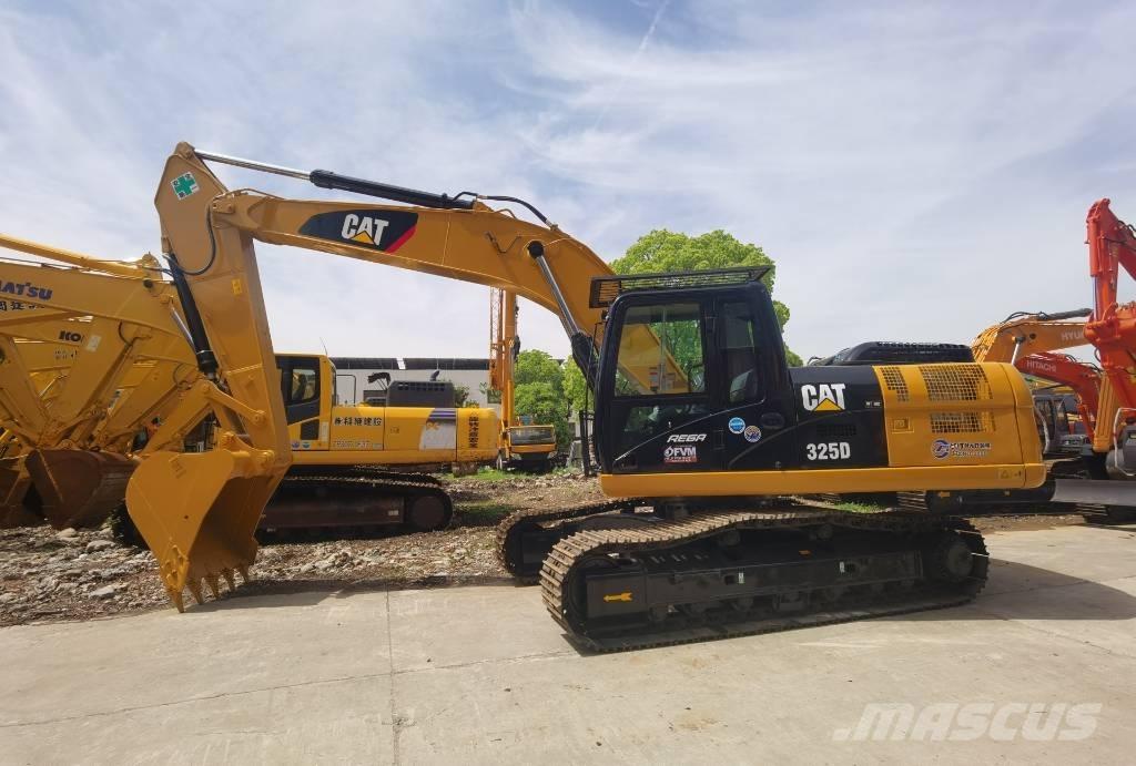 CAT 325 D Vikšriniai ekskavatoriai