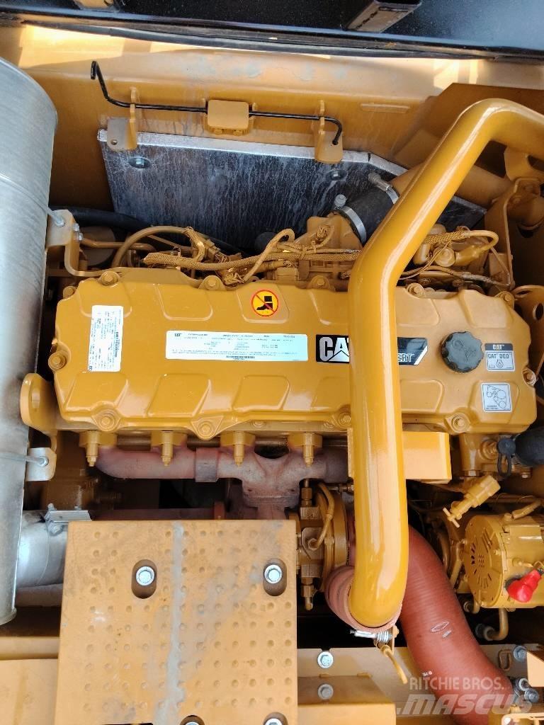 CAT 336 D2L Vikšriniai ekskavatoriai