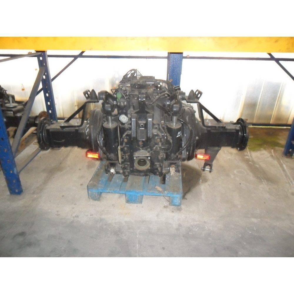 CASE Puma 155 Transmisijos