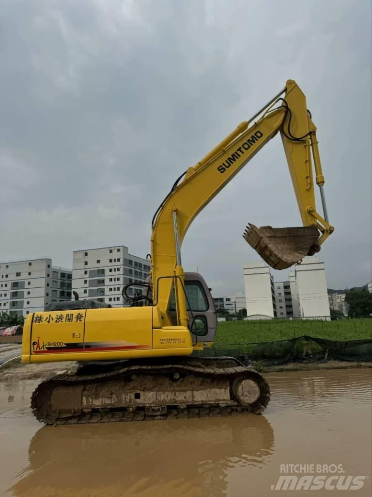 Sumitomo SH200-3 Vikšriniai ekskavatoriai