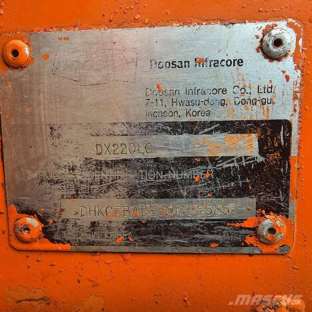 Doosan DX 220 LCA Vikšriniai ekskavatoriai