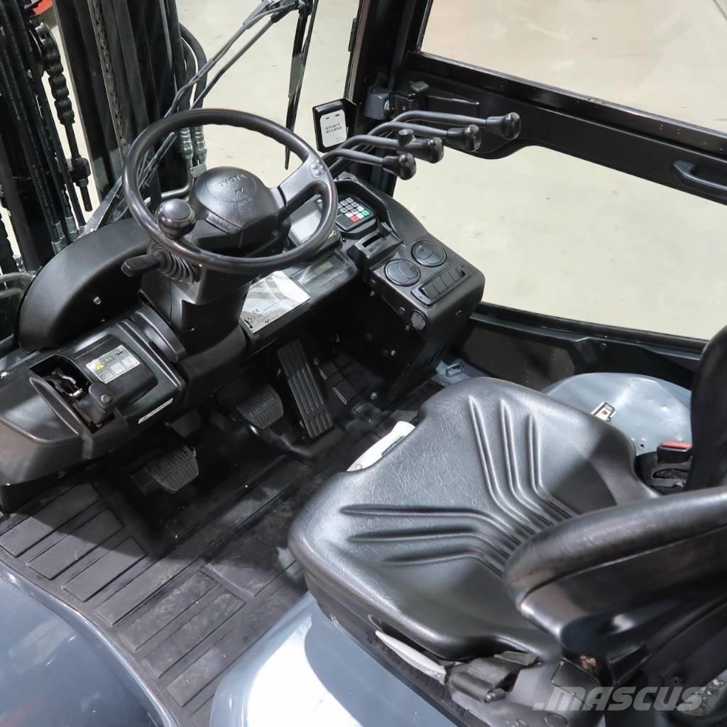 Toyota 40-8FD35N Dyzeliniai krautuvai