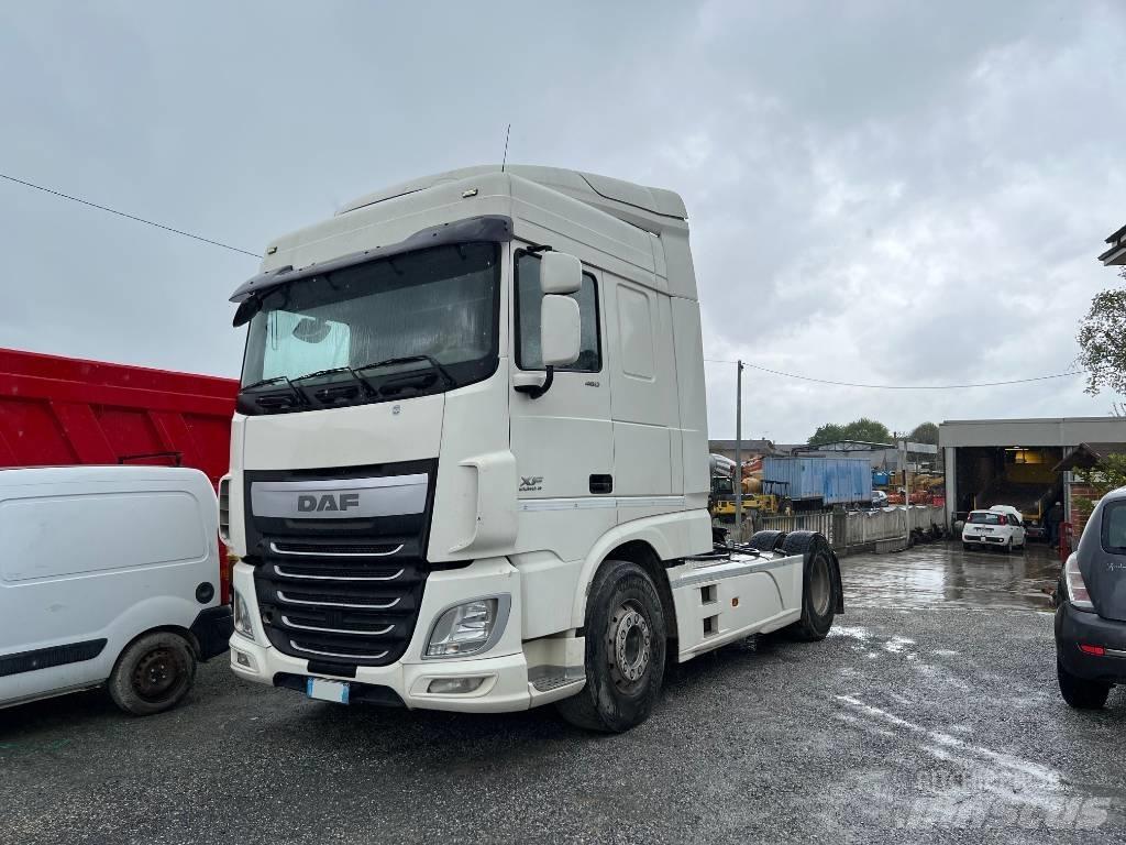 DAF XF 460 FT Naudoti vilkikai