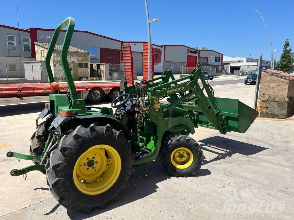 John Deere 946 Traktoriai