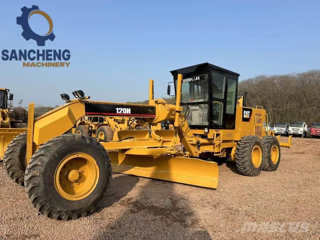 CAT 120H Greideriai
