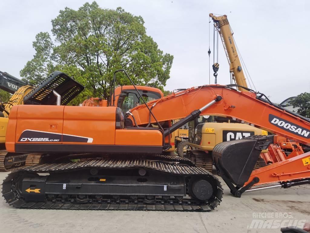 Doosan DX 225LC-9C Vikšriniai ekskavatoriai