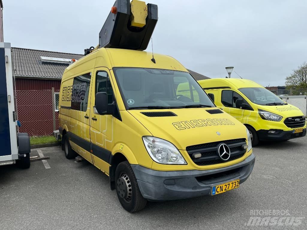 VERSALIFT VT-145-F Ant vilkikų montuojamos kėlimo platformos