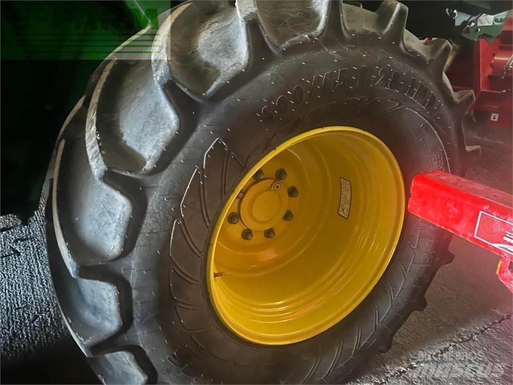John Deere T550 Derliaus nuėmimo kombainai