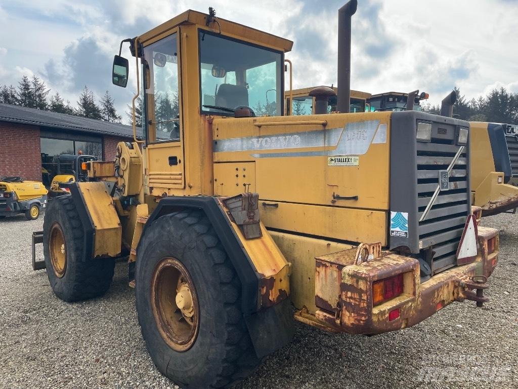 Volvo L70C Naudoti ratiniai krautuvai
