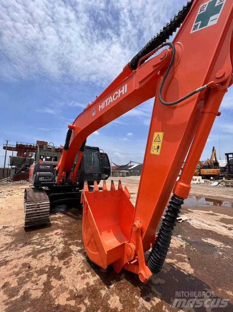 Hitachi ZX 200-6 Vikšriniai ekskavatoriai