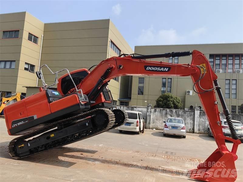 Doosan DX150 Vikšriniai ekskavatoriai