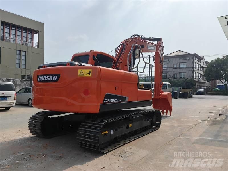 Doosan DX150 Vikšriniai ekskavatoriai