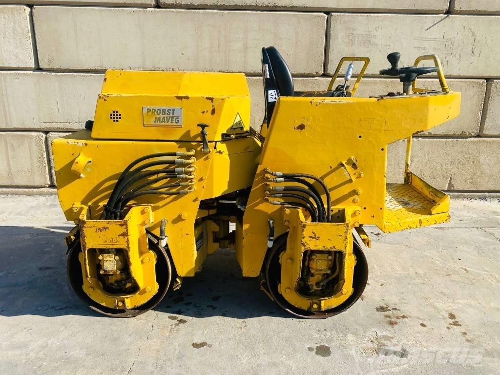 Bomag BW 75 AD Porinių būgnų volai