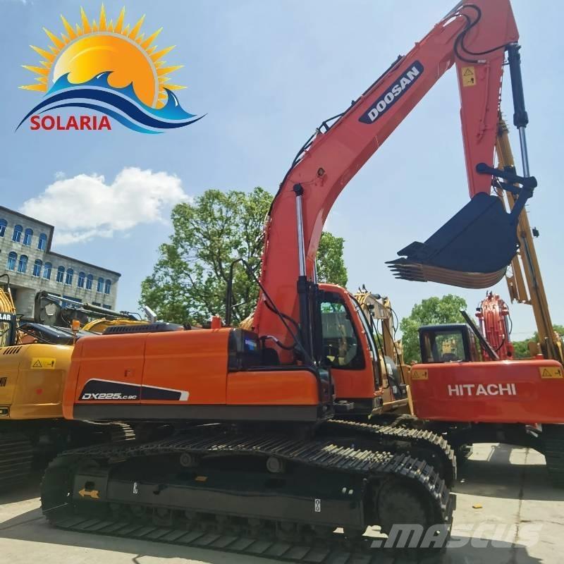 Doosan DX 225 LC Vikšriniai ekskavatoriai