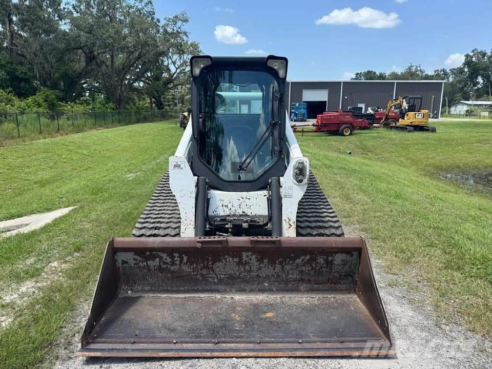 Bobcat T750 Krautuvai su šoniniu pasukimu