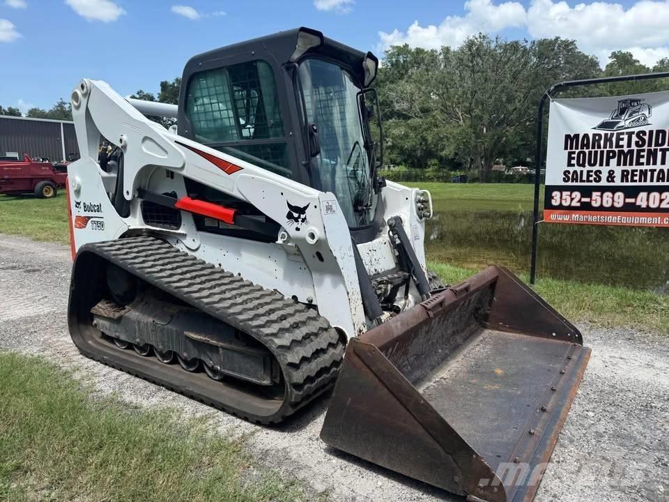 Bobcat T750 Krautuvai su šoniniu pasukimu