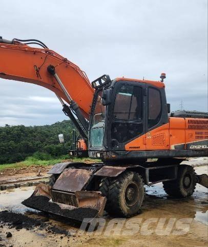 Doosan DX 210 W Ratiniai ekskavatoriai
