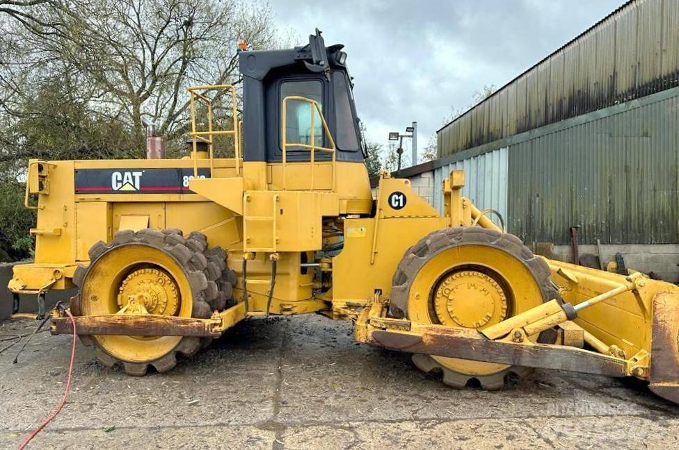 CAT 825 C Gruntiniai volai