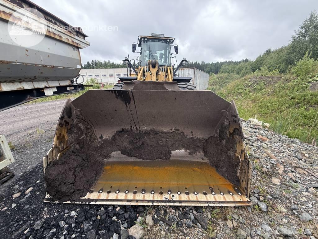 CAT 972 M Naudoti ratiniai krautuvai