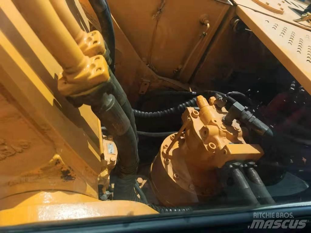 Hyundai 210-7 Ratiniai ekskavatoriai