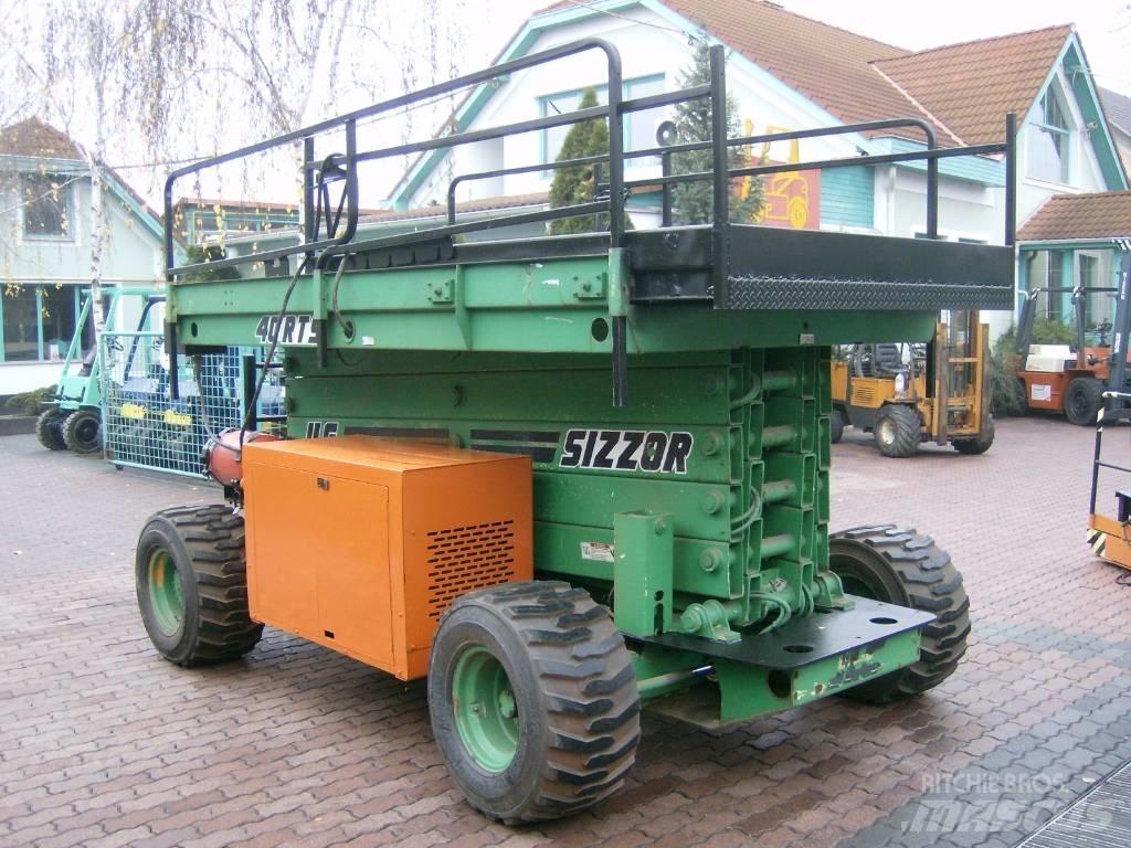 JLG 40RTS    V-1562 Vertikalūs stiebiniai keltuvai