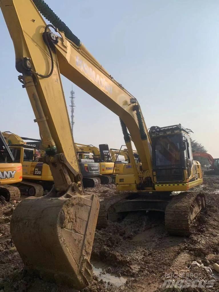 Komatsu PC 220-8M0 Vikšriniai ekskavatoriai