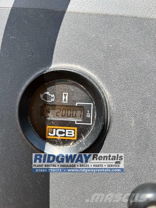 JCB 131 XLC Vikšriniai ekskavatoriai