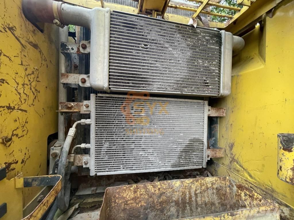 Komatsu PC 220-7 Vikšriniai ekskavatoriai
