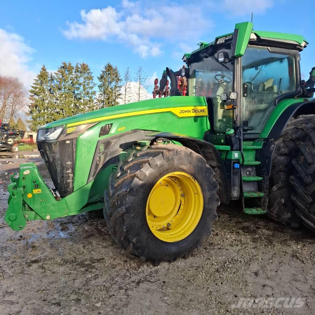 John Deere 8R410 Traktoriai